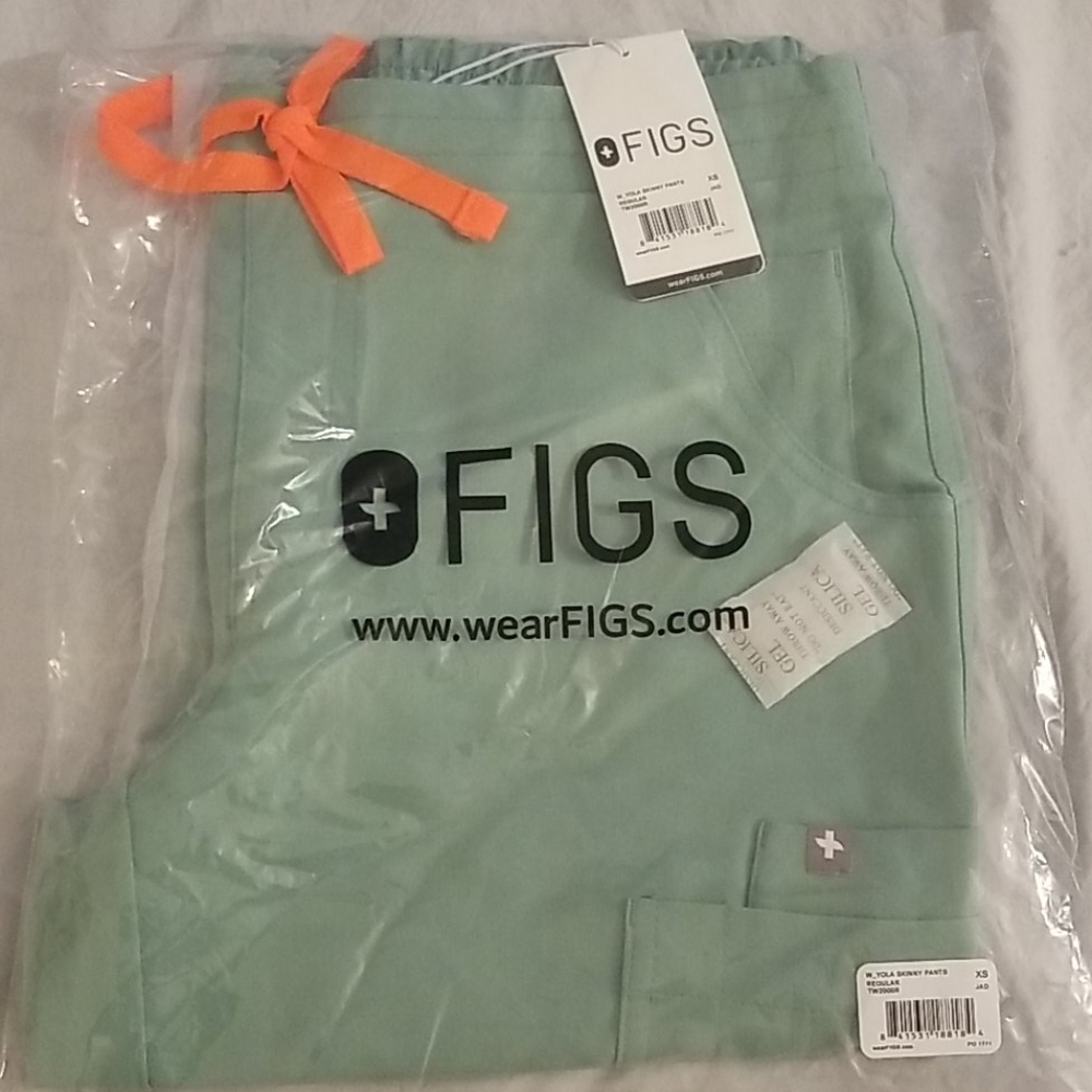 Figs limited edition color (jade)